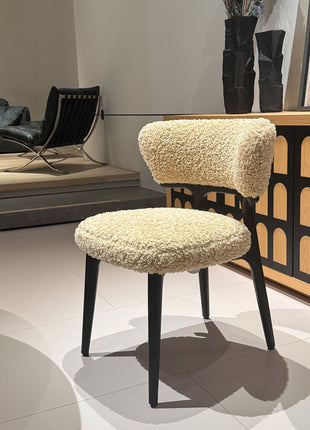 Lily Chair