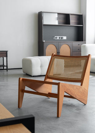 Kangaroo chair