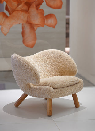 Pelican Chair