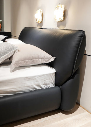 Avenue Bed