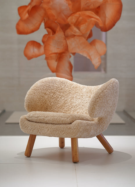 Pelican Chair