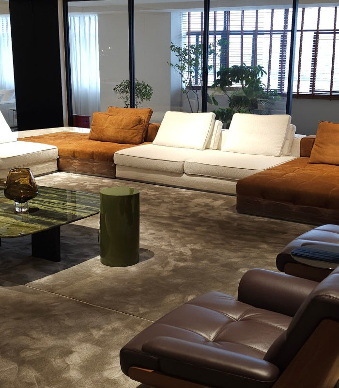 <h1>This is how we would describe <strong>JUGE FURNITURE.</strong></h1>