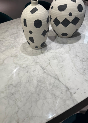 Sengu Dining Table