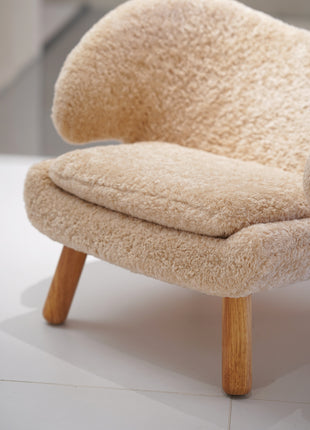 Pelican Chair