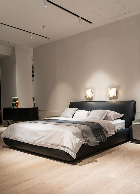 Avenue Bed