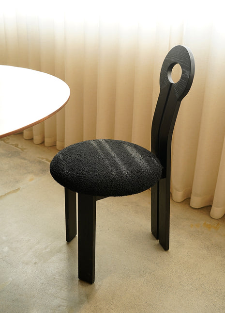 中古实木餐椅高级感黑色家用餐桌椅复古设计师靠背钥匙椅