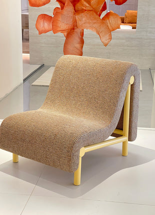 Curve Lounge Chair