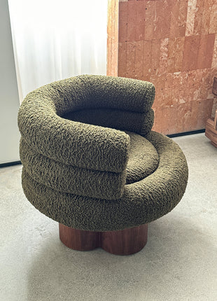Cake Lounge Chair