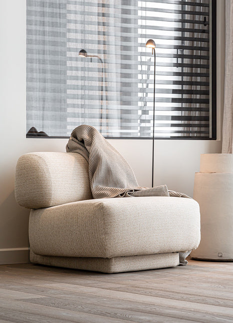 Gogan Lounge Chair