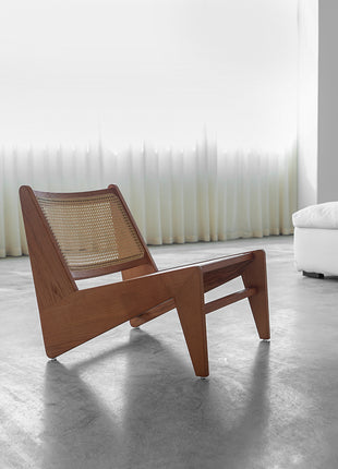 Kangaroo chair