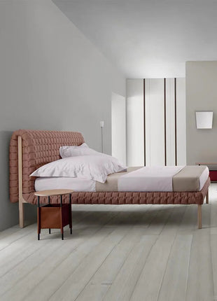 Ruche Bed