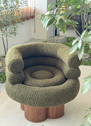Cake Lounge Chair