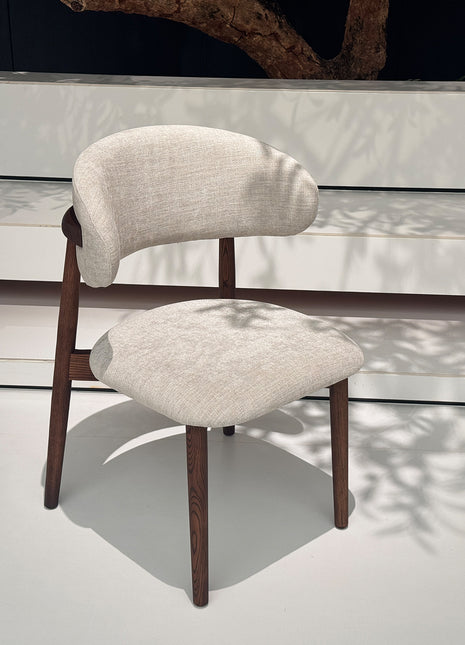 中古风实木餐椅高级感胡桃木色家用餐桌椅复古设计师靠背休闲餐椅